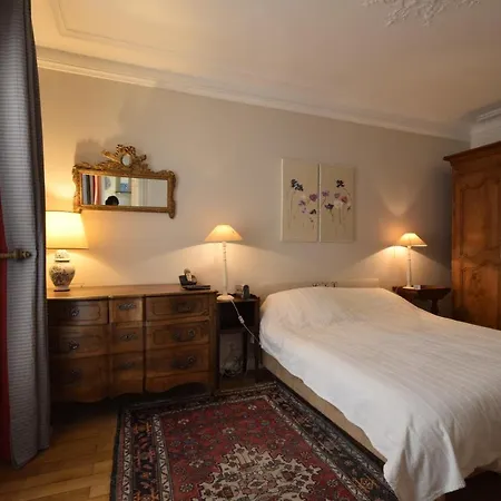 215010 - 4 Personnes à